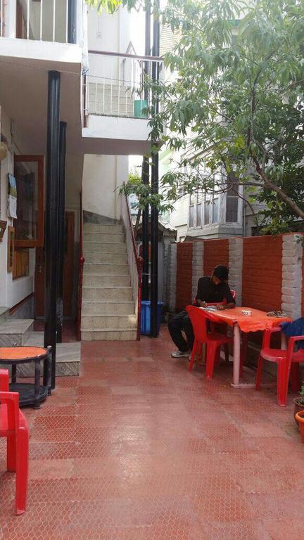 Taj Guest House Srīnagar Exterior foto